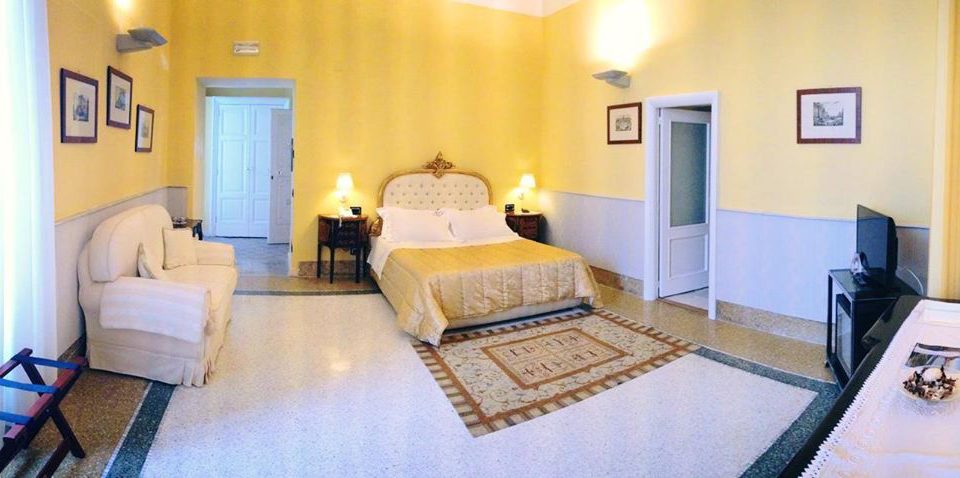 Royal_Suite_a_pompei_Hotel_villa_signorini